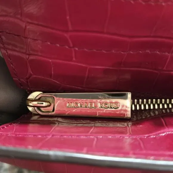 MICHAEL KORS MOTT MEDIUM SMOOTH LEATHER TOTE In Mulberry - Picture 9 of 13